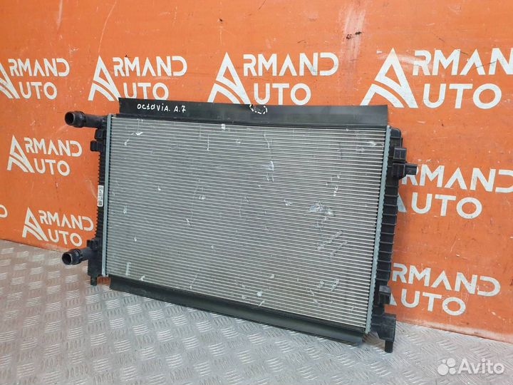 Радиатор двигателя (двс) Skoda Octavia 3 A7 (5E)