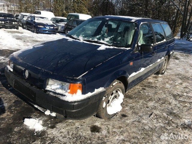 Разбор на запчасти Volkswagen Passat 3