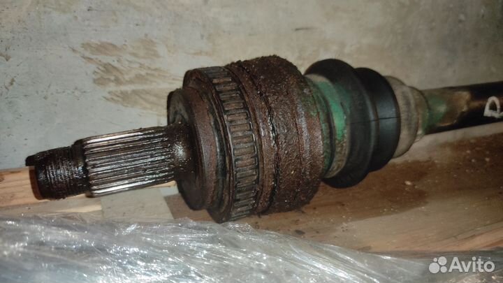 Полуось задняя (приводной вал, шрус ) BMW 3 E46