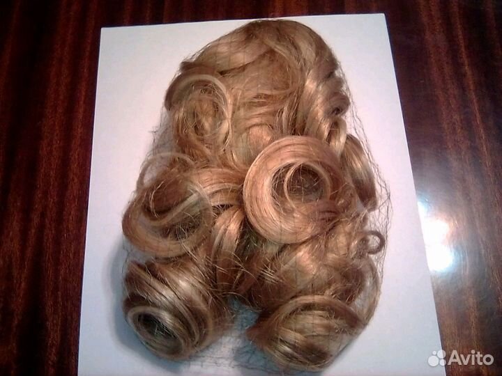 Шиньон - хвост на заколке