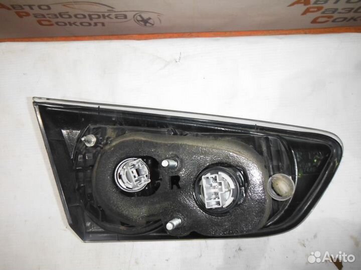 Фонарь задний внутренний правый Mitsubishi Lancer