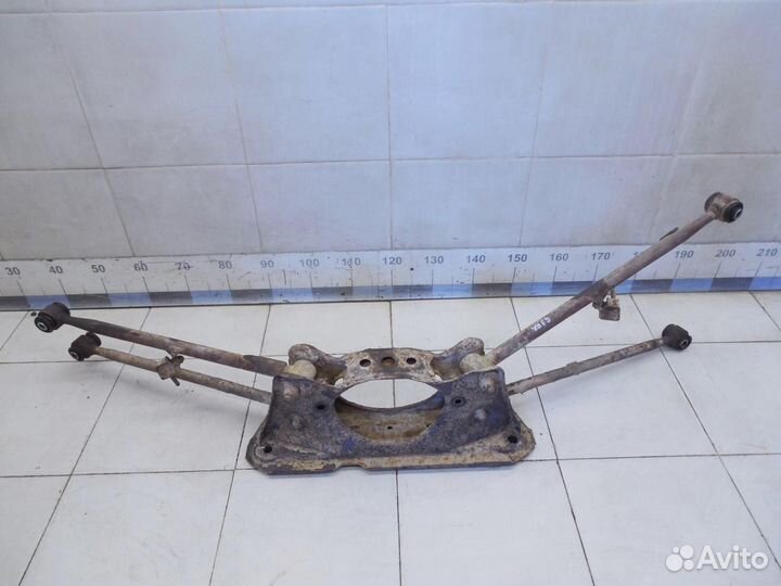 Балка задняя RAV 4 2000-2005