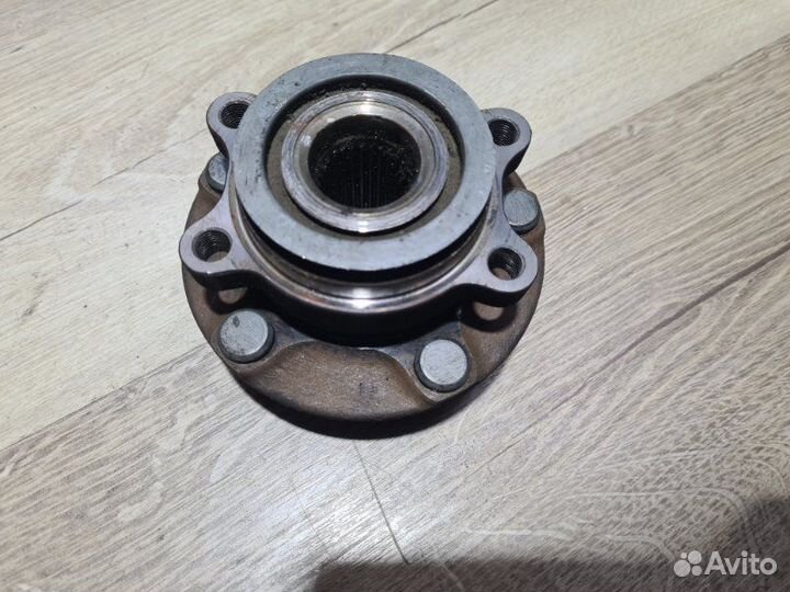 Ступица передняя Nissan Qashqai J10 2.0 MR20DE