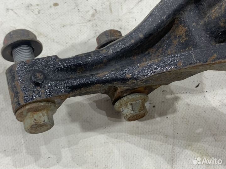 Поворотный кулак передний левый KIA K5 DL3