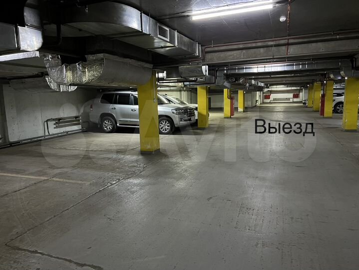Машиноместо, 16 м²