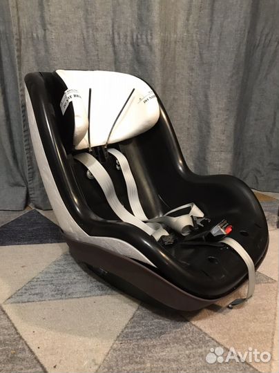 Автокресло Maxi Cosi Pearl 9–18 кг с базой