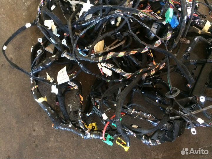 Проводка двигателя, салона Renault Arkana