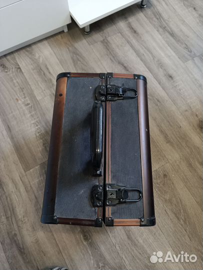 Бьюти кейс для косметики и маникюра