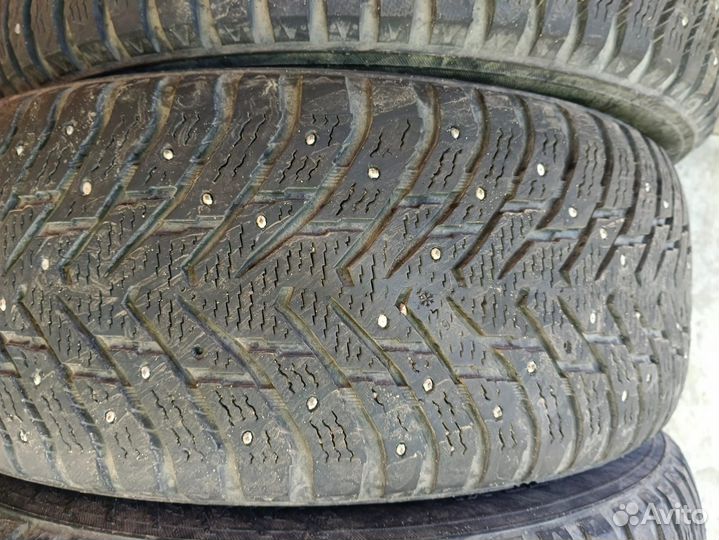 Nokian Tyres Hakkapeliitta 8 235/60 R18