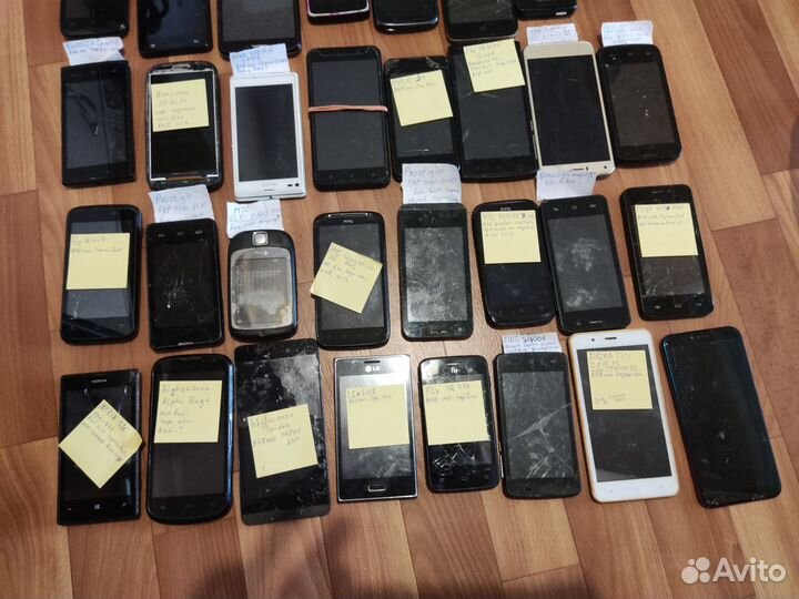 Смартфоны и телефоны на запчасти