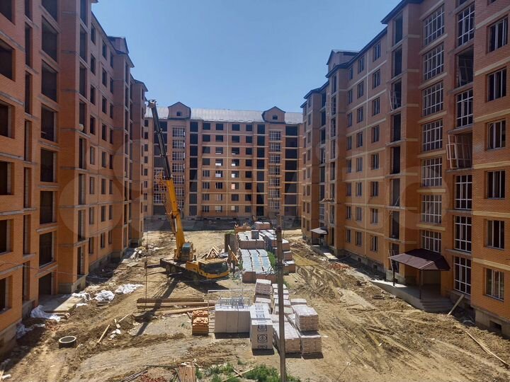 3-к. квартира, 108 м², 3/8 эт.