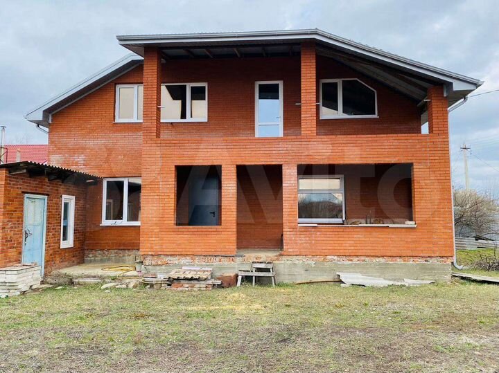 Дом 178,5 м² на участке 5,7 сот.