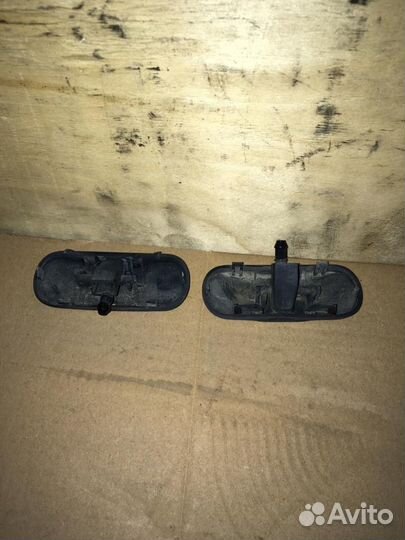 Форсунки лобового стекла VW Jetta 5