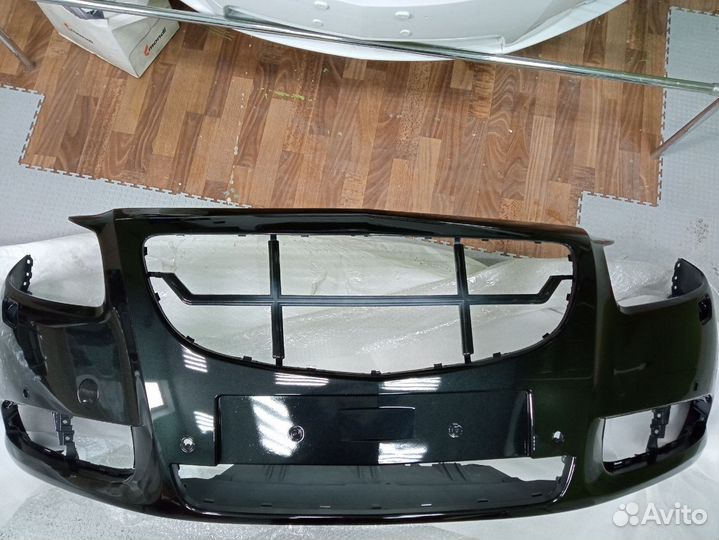 Бампер передний Opel Insignia 08-13 в цвет