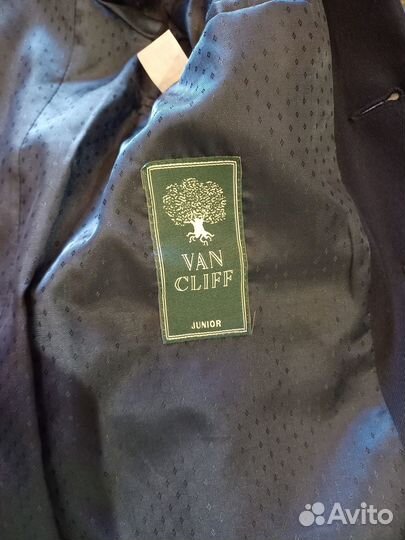 Школьный костюм