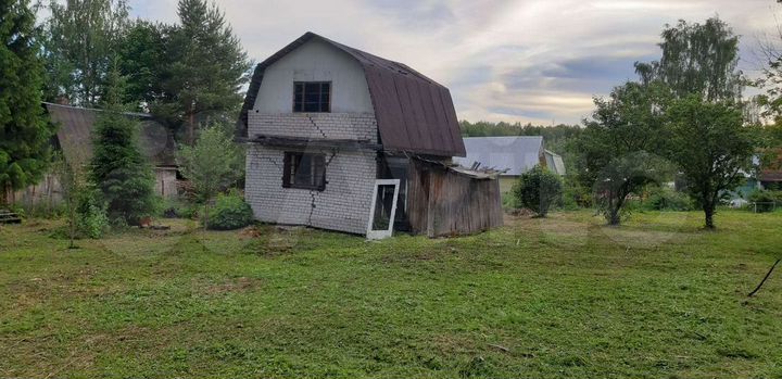 Дача 50 м² на участке 8 сот.