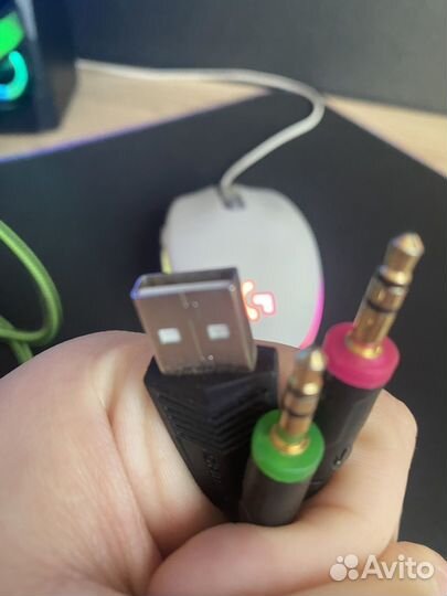 Игровые наушники с микрофоном и подсветкой