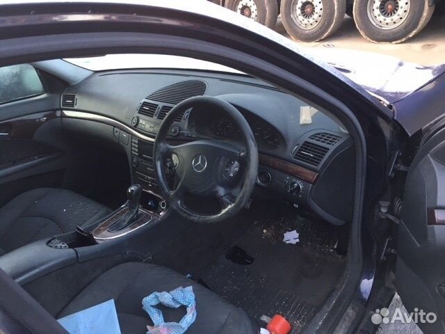 Разбор на запчасти Mercedes E W211