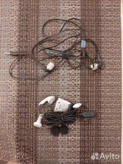 Зарядное устройство,наушники для Nokia