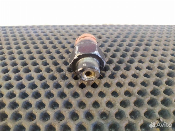 81274210251 Датчик давления воздуха