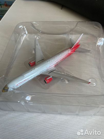 Модель самолета Boeing 777 Россия 