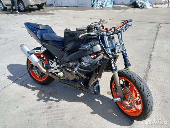 Honda CBR600F4i Stunt