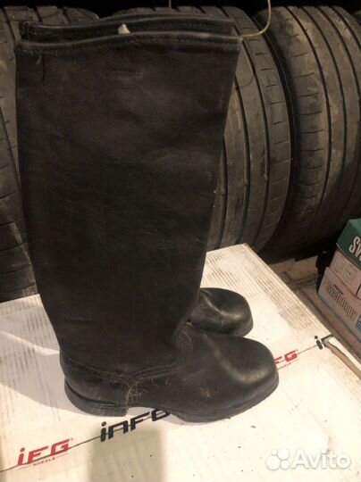 Сапоги кирзовые СССР