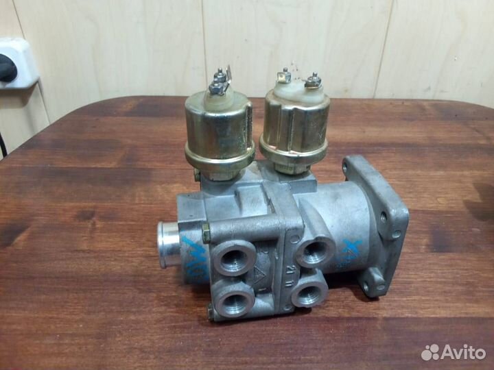 Главный тормозной кран Baw Fenix