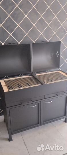 Мангал на углях, гриль