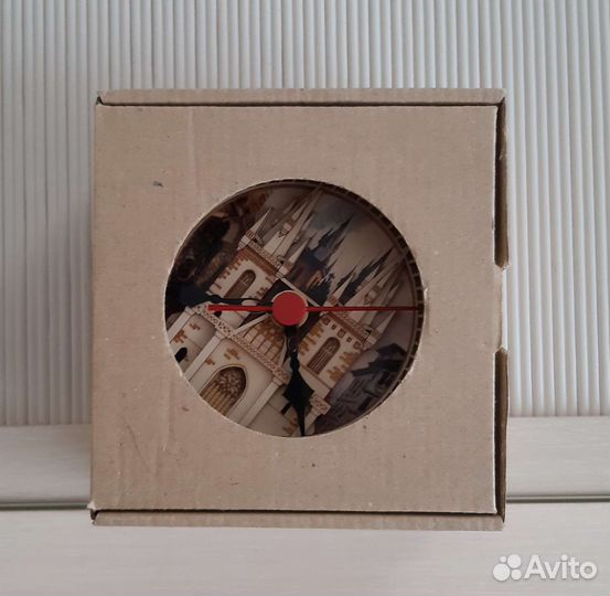 Часы из дерева ручной работы Чехия новые