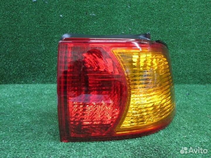 Стоп правый Toyota Ipsum SXM10