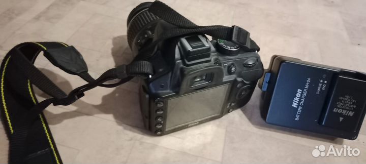 Зеркальный фотоаппарат nikon G3200