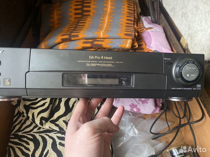 Видеомагнитофон sony