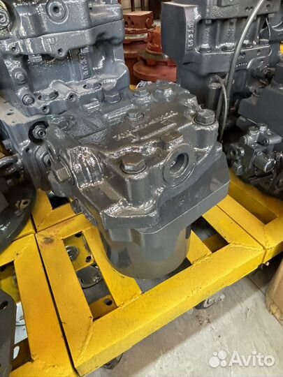 Мотор вентилятора охлаждения Komatsu D375A-5/6