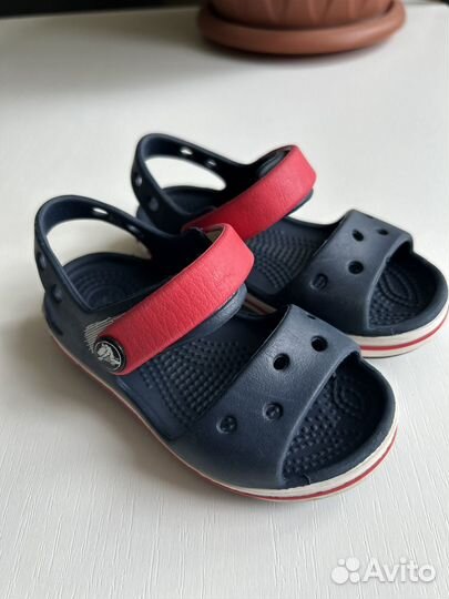 Сандалии crocs для мальчика