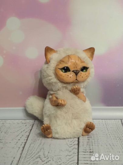 Нежный котик Персик