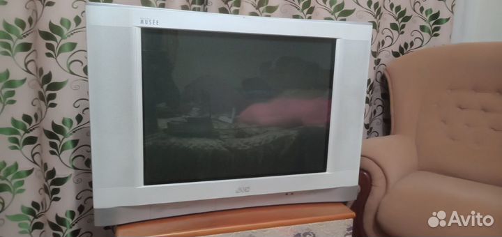 Телевизор б/у рабочий