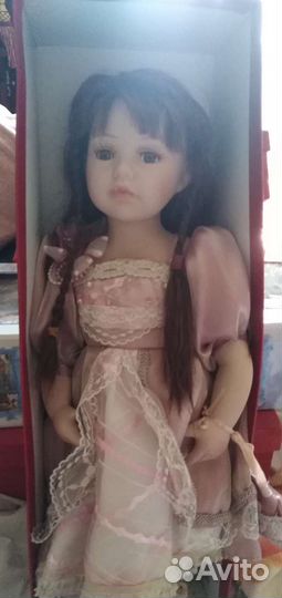 Куклы (фарфоровые)