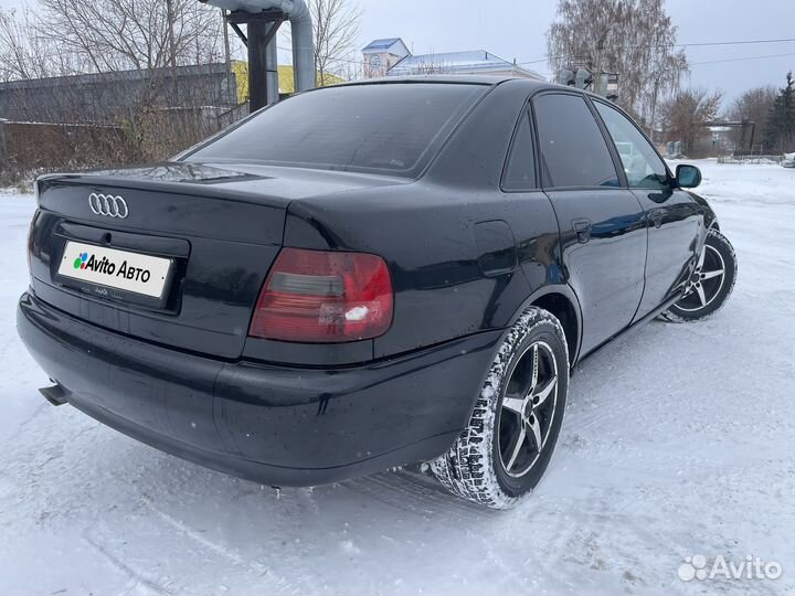 Audi A4 1.6 МТ, 1999, 350 000 км