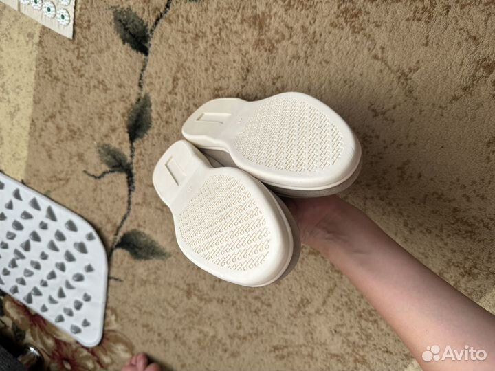 Лоферы женские