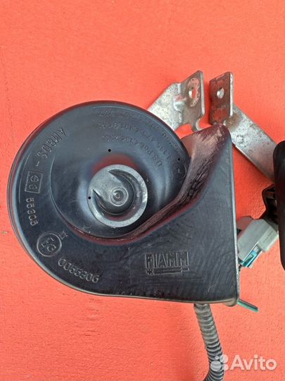 Звуковой сигнал Cadillac Escalade GMT900 67R329816