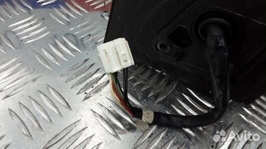 Зеркало наружное правое toyota avensis T25 (4BR01J