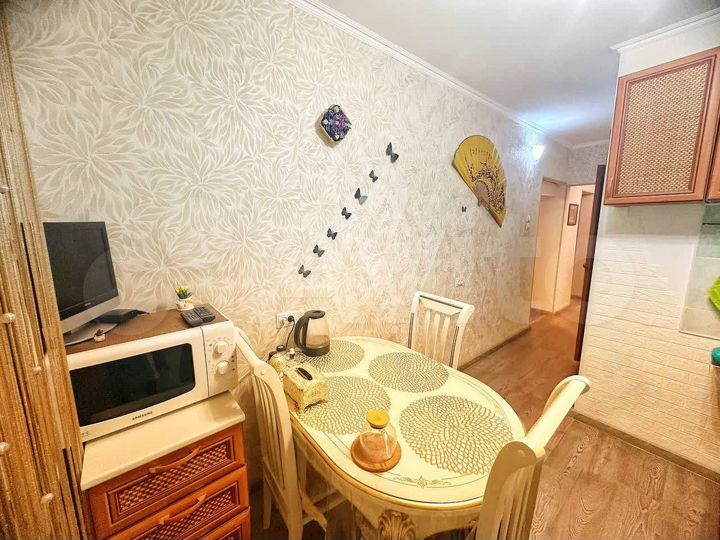 2-к. квартира, 54 м², 1/5 эт.