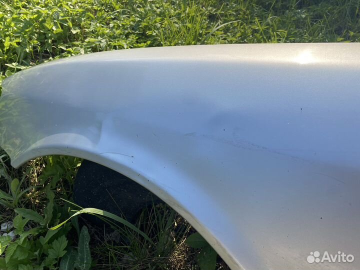 Крыло переднее левое Toyota Chaser X100