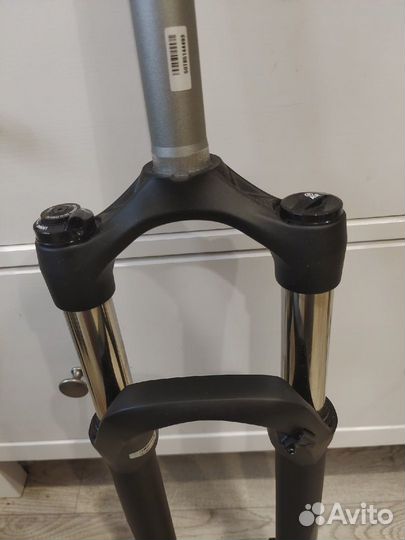 Воздушные вилки RockShox 26