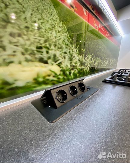 П образная кухня на заказ. Фабрика в Челябинске