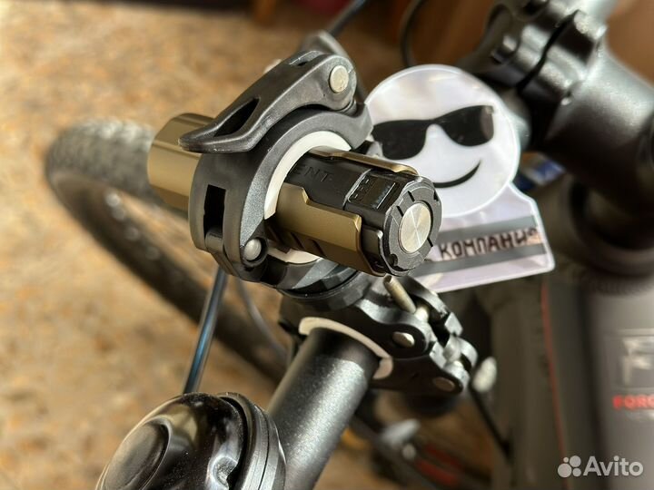 Крепление для фонаря / насоса на велосипед