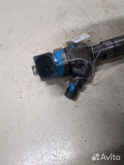 Форсунка топливная Jeep Grand Cherokee