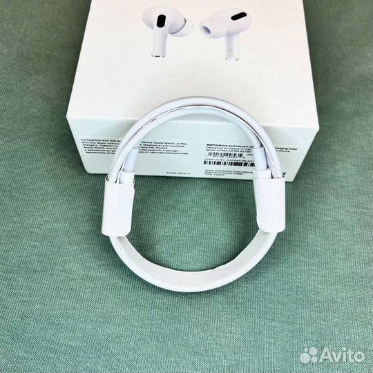 AirPods Pro 2: Музыка, которая двигает