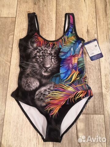 Купальник слитный новый на девочку подростка